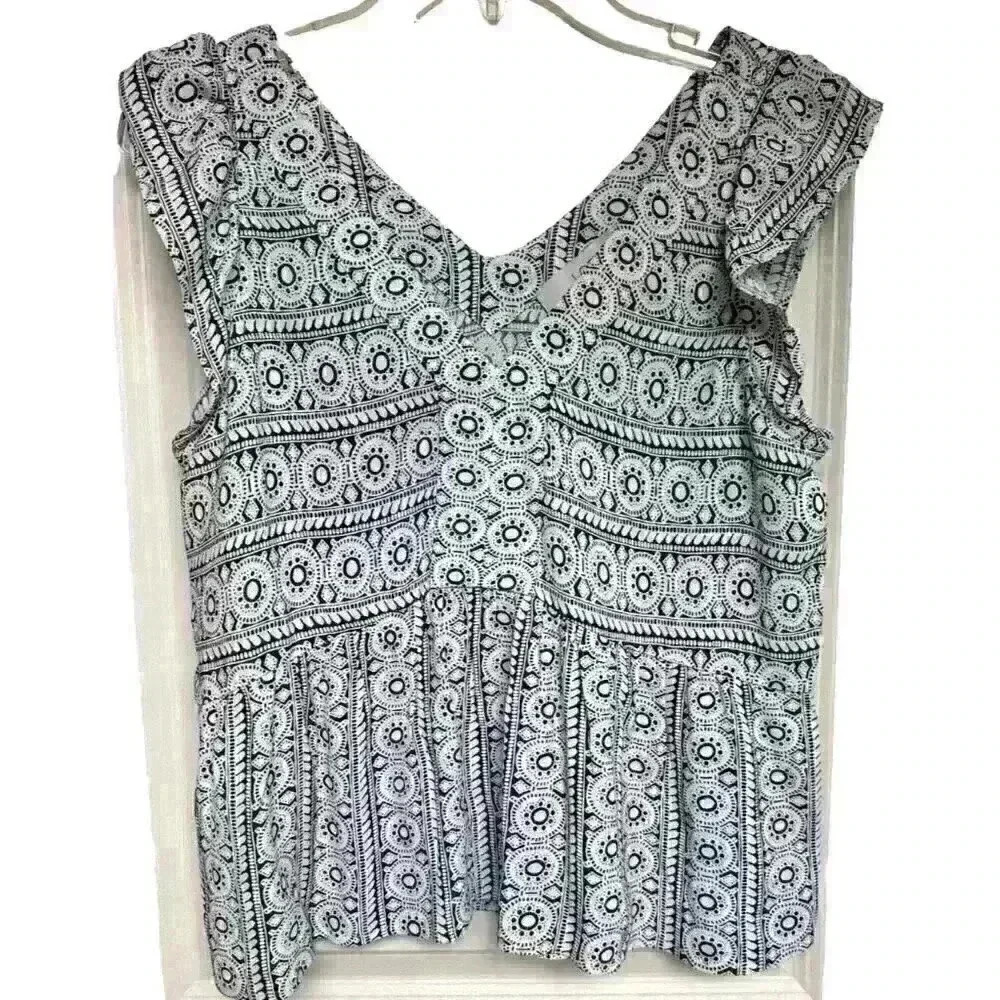 Ann Taylor LOFT Petite Small Flutter Peplum Top Cap Sleeves Size Nice! - Picture 4 of 9